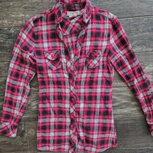 #541 OP Juniors Button Down Plaid Flannel Shirt